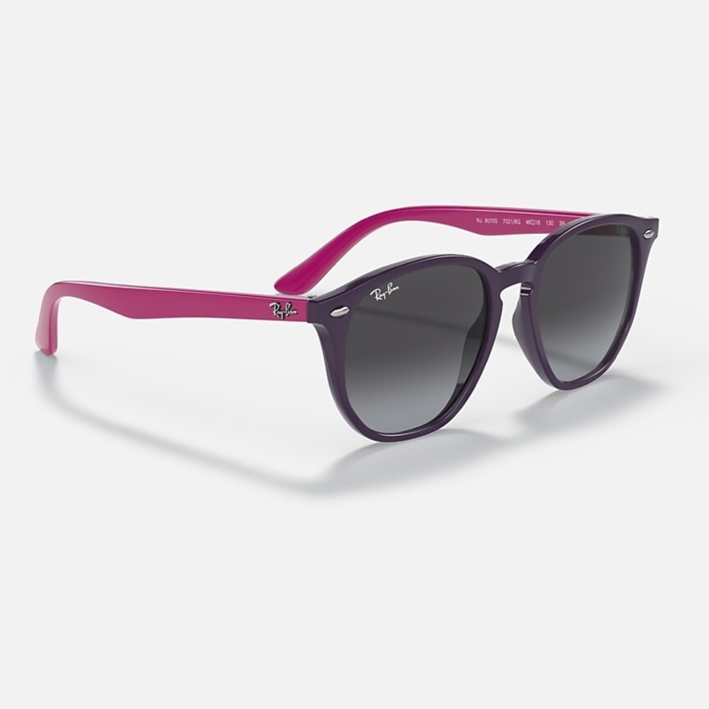 Ray-Ban Jr. RJ9070S Gradient Sunglasses for Kids - Picture 3 of 8
